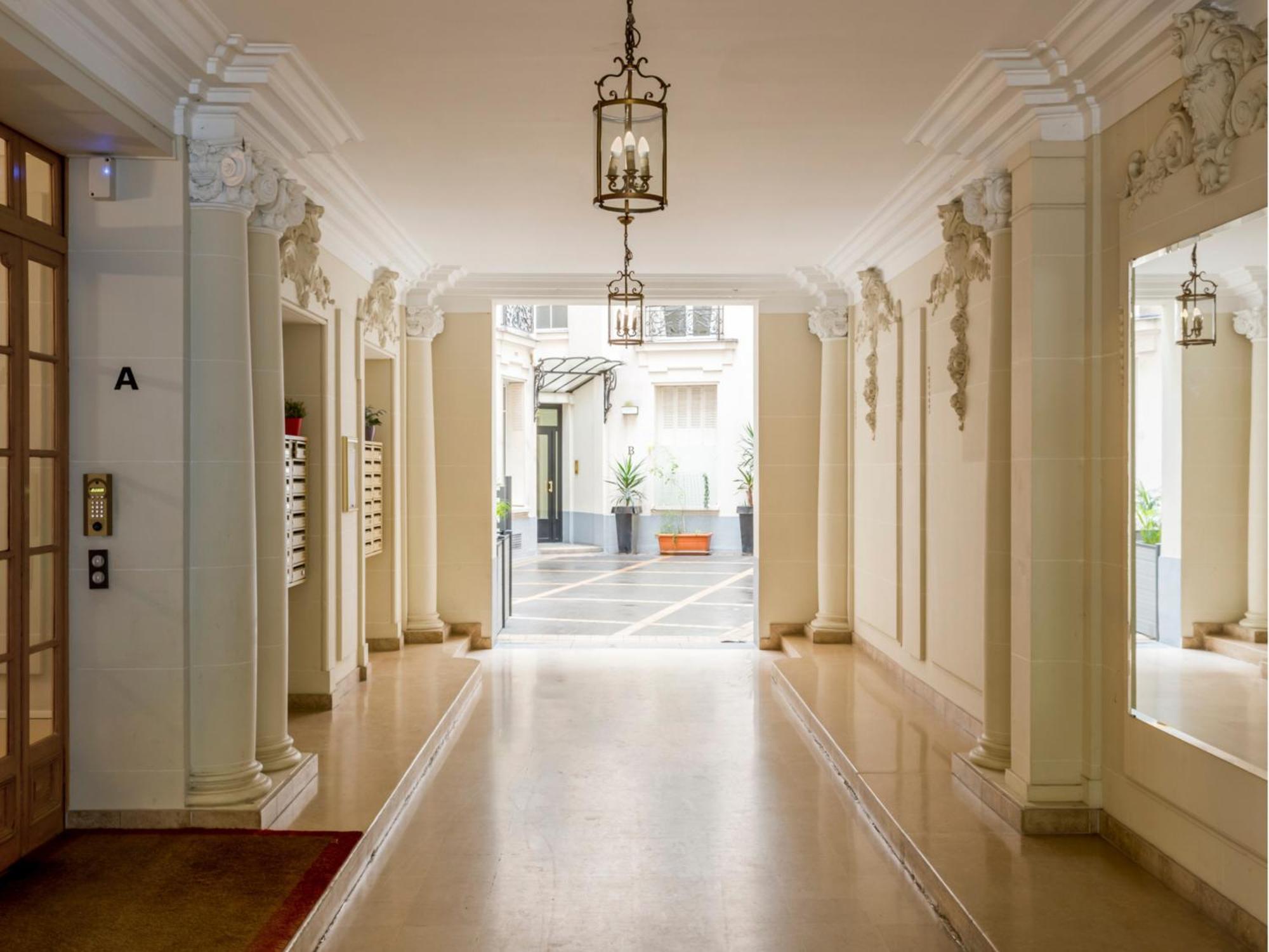 Cozy Apartment - Champs Elysees - Wagram Paris Exteriör bild